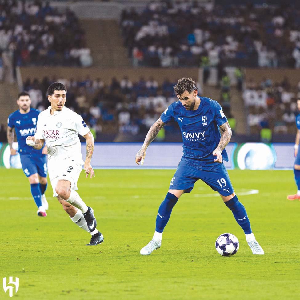 «السقوط الحر».. وصف إيطالي لما يعيشه الهلال مع إنزاغي